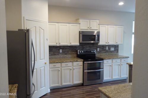 12511 Glenrosa Dr, Litchfield Park, AZ 85340-5562