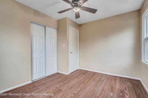 13 Jennings Ct, East Freehold NJ  07728-4320 exterior