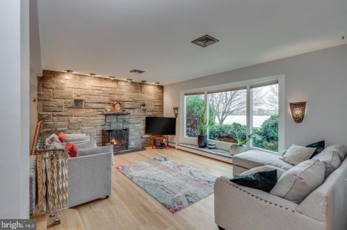 200 Park Dr, Camden NJ  08108-2236 exterior