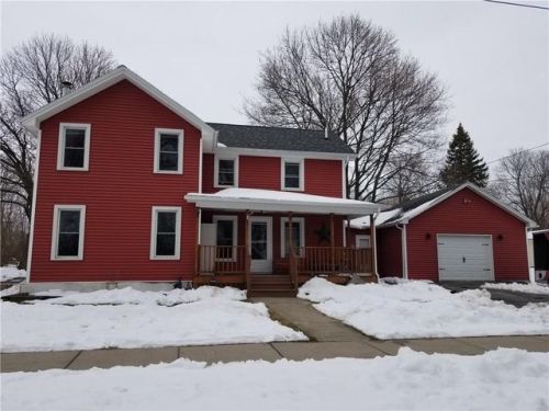 44 Linden St, Livonia, NY 14487-9735