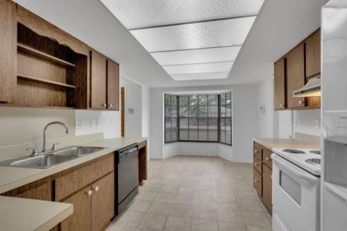 5404 Paleo Pines Cir, Fort Pierce, FL 34951-2343