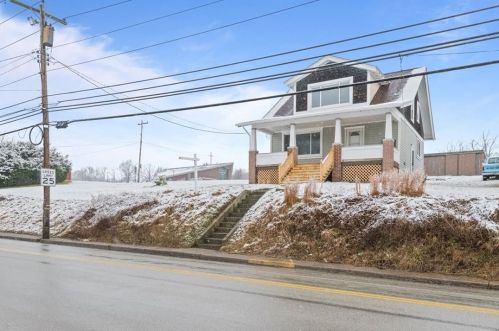 3621 Washington Ave, Finleyville, PA 15332-1329