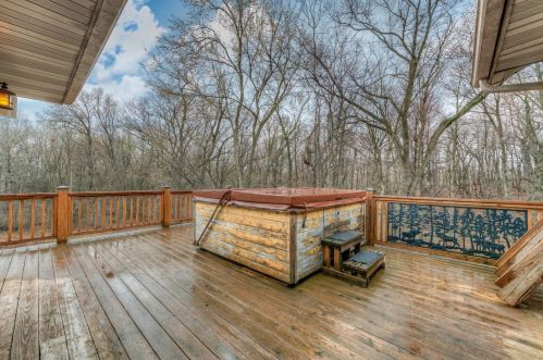 1589 89th St, New Johannesburg WI  54017-7156 exterior