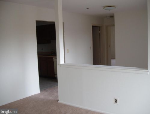 3323 Sayre Dr, Princeton NJ  08540-5867 exterior