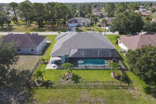 222 Broadmoor Ln, Placida FL  33947-1903 exterior