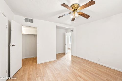 302 Oregon St, Tucson AZ  85706-3250 exterior