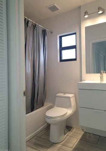 260 17th St, Naples FL  34117-3310 exterior