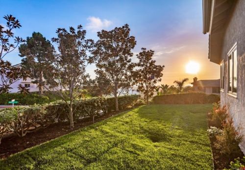 1808 Amalfi Dr, Encinitas CA  92024-1284 exterior