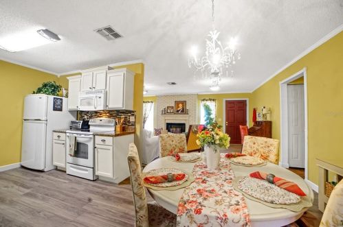 1742 Talmadge St, Deland FL  32724-8729 exterior