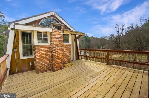 2695 Hemlock Dr, Palmerton PA  18071-9408 exterior