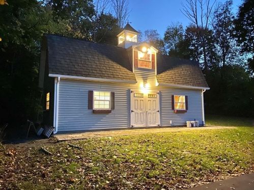 182 Summer St, Walpole MA  02071-1014 exterior