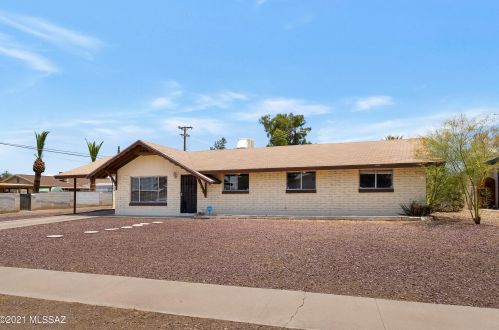 2401 Rook Ave, Tucson, AZ 85711-6929