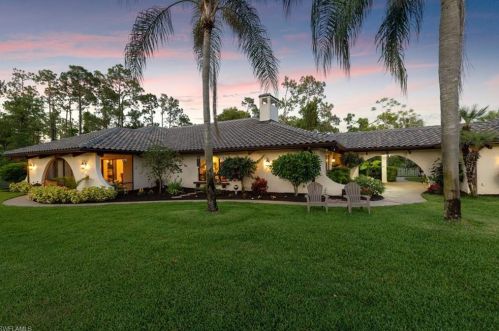 1580 29th St, Naples, FL 34117-4253