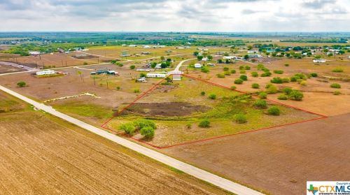316 Starburst Trl, Seguin, TX 78155-8316
