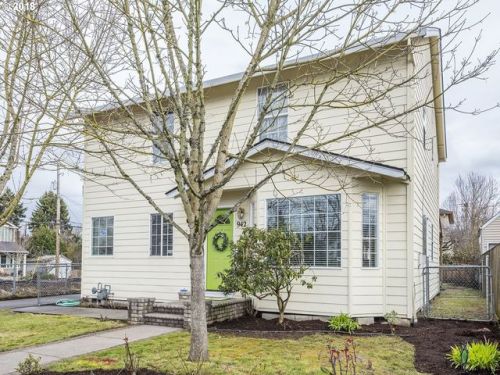 942 80th Ave, Portland, OR 97213-6929
