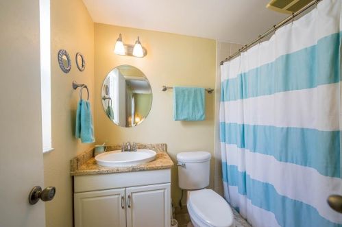 1562 Twin Palms Loop, Lutz FL  33559-6763 exterior