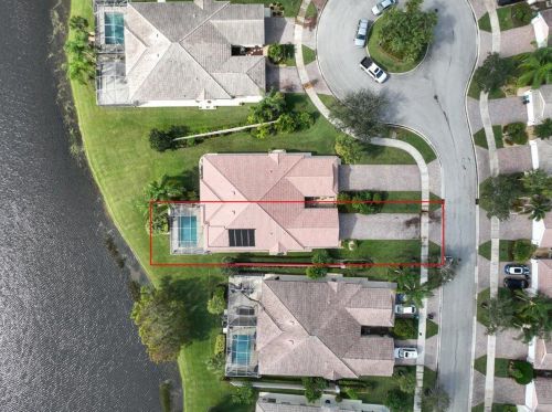 10652 Hartwick Dr, Fort Pierce FL  34987-1923 exterior