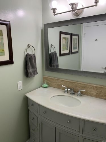 179 Carlsbad Cir, Vacaville CA  95687-3409 exterior