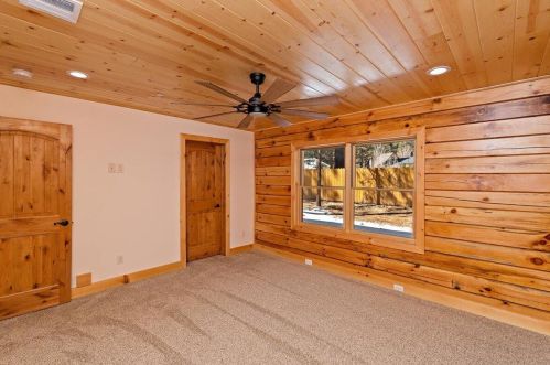 305 North Shore Dr, Big Bear City CA  92314-9792 exterior
