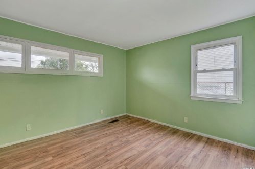 913 Merillon Ave, Westbury NY  11590-6112 exterior