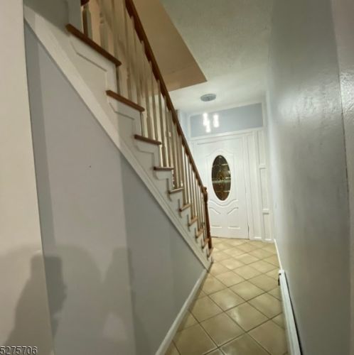 7 Garfield Ave, Paterson NJ  07506-2517 exterior