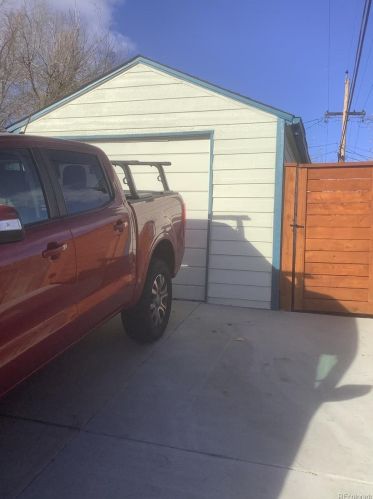 2590 Irving St, Denver CO 80219-5829 exterior