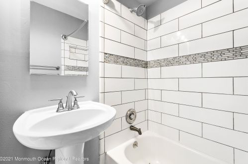2278 Burroughs Ave, Northfield NJ  08225-1063 exterior