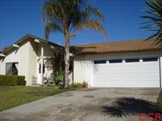 7614 Pine Tree Pl, Santa Barbara, CA 93117-1023