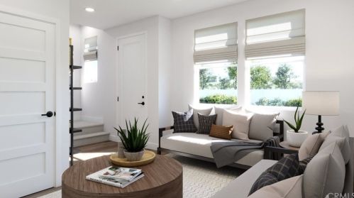 241 Magnolia Ave, Anaheim, CA 92801-4939