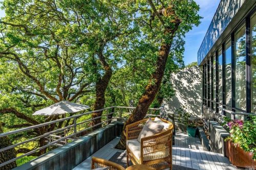 4833 Skycrest Way, Santa Rosa CA  95405-8798 exterior