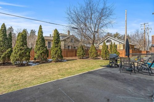 1220 Locust St, Milwaukee WI  53212-2642 exterior