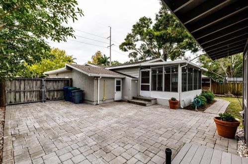 7098 78th St, Pinellas Park FL  33781-3731 exterior