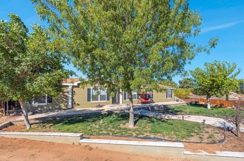 18495 Darin Dr, Perris CA  92570-9187 exterior