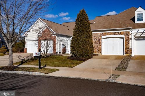 127 Sparrow Dr, Trenton, NJ 08690-2459