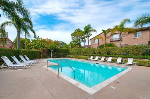 6392 Alexandri Cir, Carlsbad CA  92011-3600 exterior