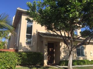 7384 Seafarer Pl, Carlsbad CA  92011-4675 exterior