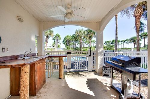 1820 Sunset Dr, Saint George Island FL  32328-3120 exterior