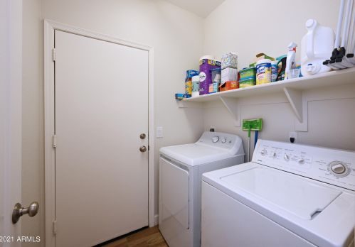 6409 Wahalla Ln, Glendale AZ 85308-5579 exterior