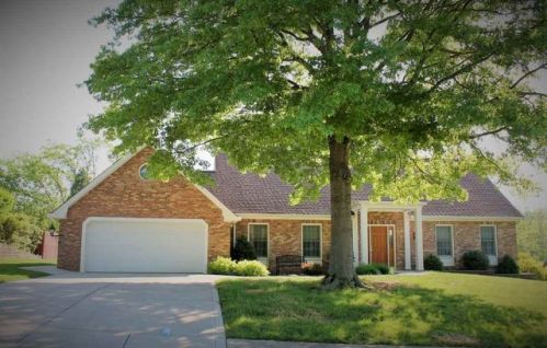 424 White Oak Dr, Covington, KY 41017-3346