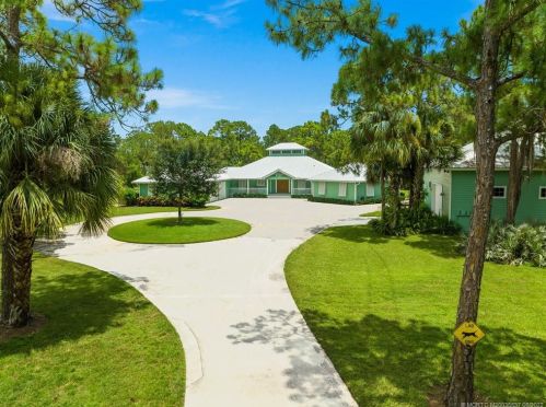 5601 Wilbur Ave, Palm City, FL 34990-8364