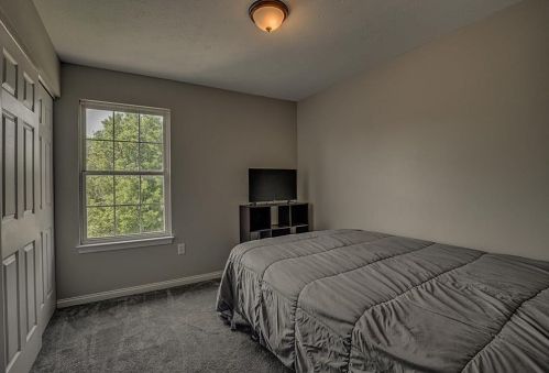 1814 Merrimac Ct, Hamilton KY  41091-7658 exterior