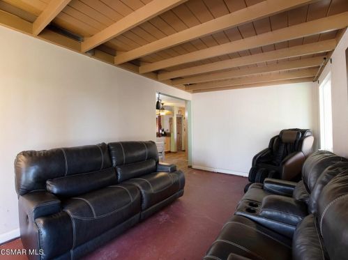 792 Wishard Ave, Simi Valley CA  93065-5676 exterior