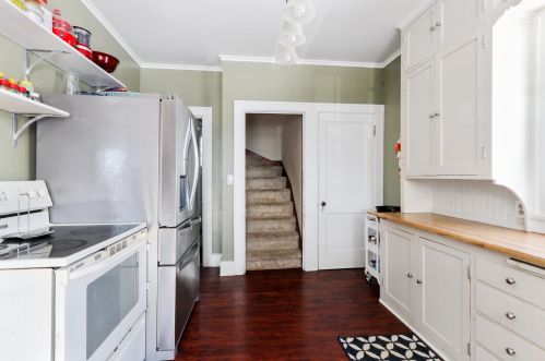 1101 Williams St, Lake Geneva, WI 53147-1253