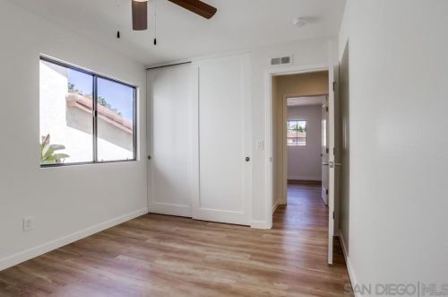 916 Alyssum Rd, Carlsbad CA  92011-3907 exterior