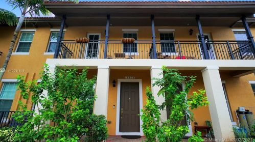 14624 12th St, Hollywood, FL 33027-6199