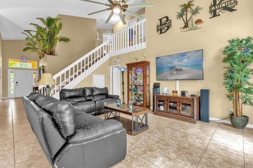 418 Riggs Cir, Davenport FL 33897-6007 exterior