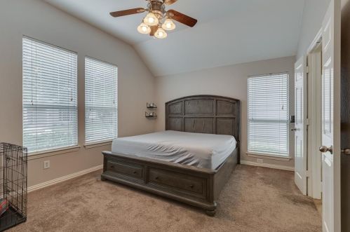 9833 Cedarcrest Dr, Aubrey TX  76227-5413 exterior