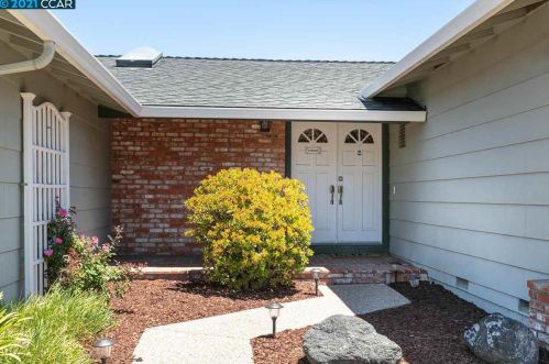 11700 Amarillo Ct, Pleasanton, CA 94568-2218