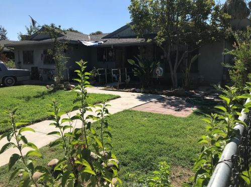 1523 Tuolumne St, Fresno, CA 93706-2434