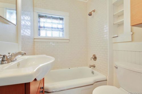 4334 Logan St, Englewood CO 80113-5826 exterior